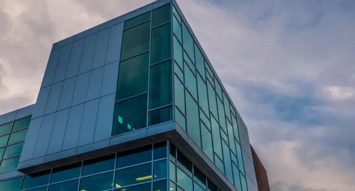 Inwestowanie w Polsce nabiera tempa – listopadowy MIK pokazuje przyspieszenie ożywienia gospodarczego