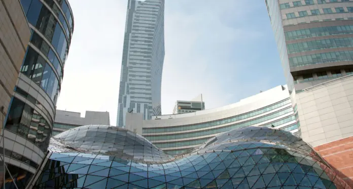 Inwestowanie w Polsce 2026–2040: jak zmienia się otoczenie dla kapitału zagranicznego