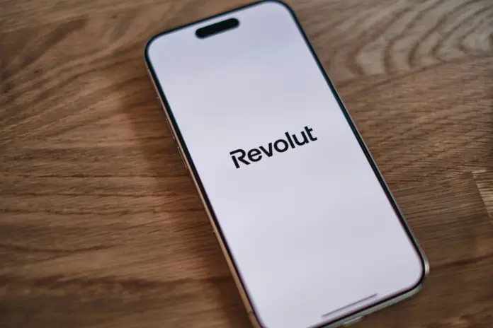 Nowe inwestycje zagraniczne w Polsce. Revolut, Valeo i Switch Datacenters rozwijają nowe projekty